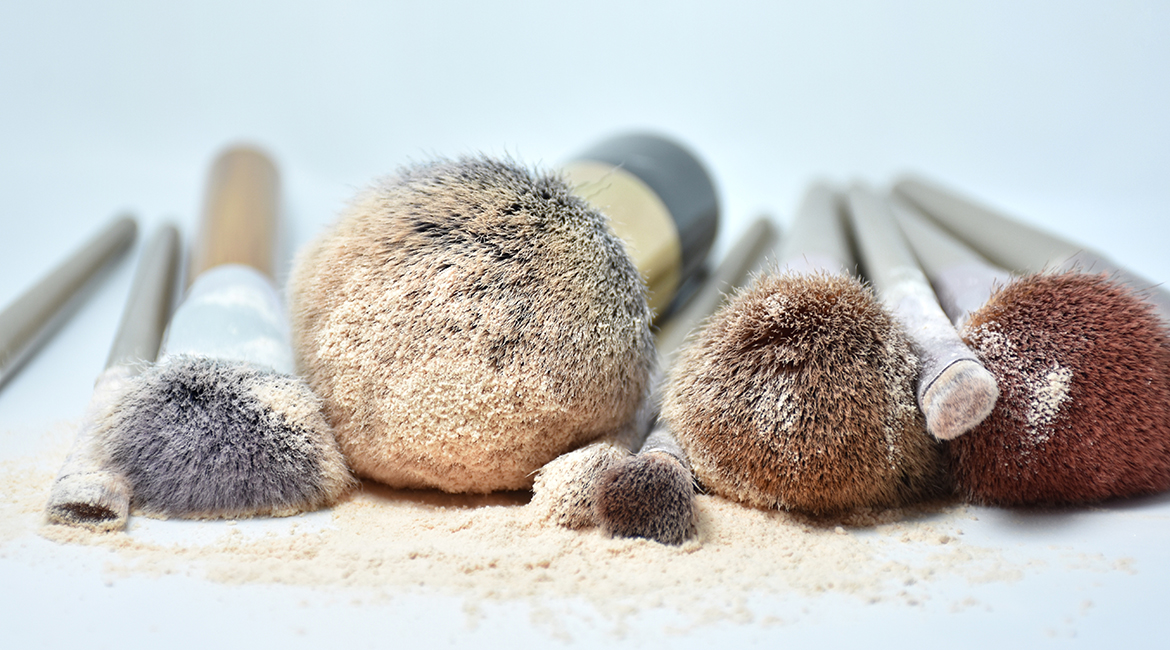 This Basic Makeup Tool Is A Bacteria Hotspot! Insider Community